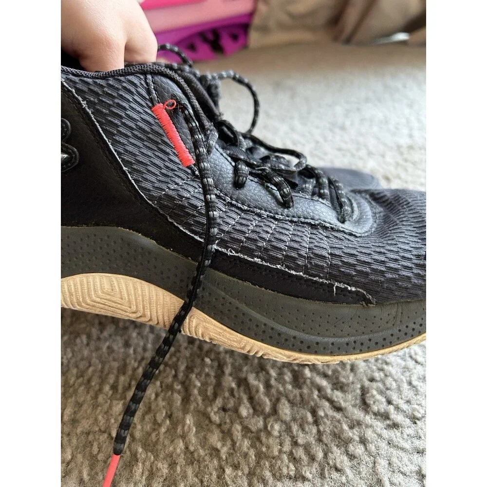 Under Armour Curry 3Z7 Grey Black Size 9.5 Basketball Stephen Curry 3026622-100